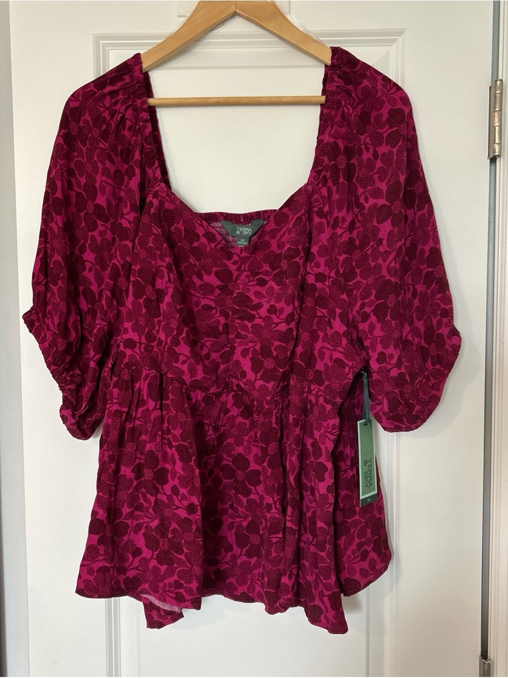 Terra & Sky Women's Plus Peplum Sweetheart Top, Floral Pink- 2x- NWT